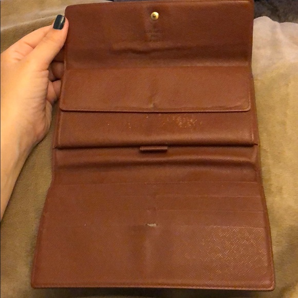 Authentic Louis Vuitton Sarah Wallet - Picture 4 of 8